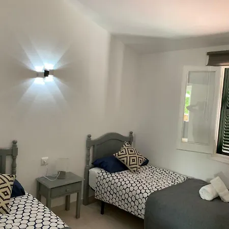 Rafaela In Menorca Apartmán *